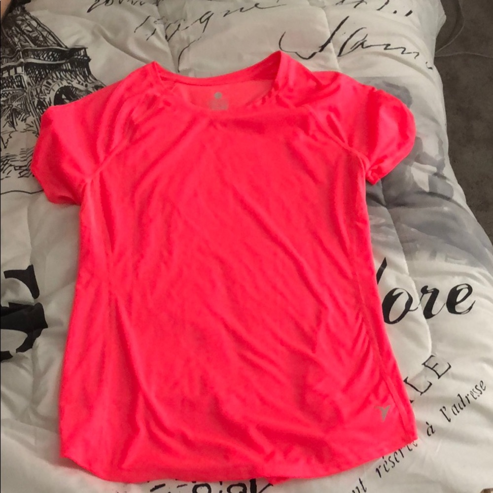 Old navy running shirt